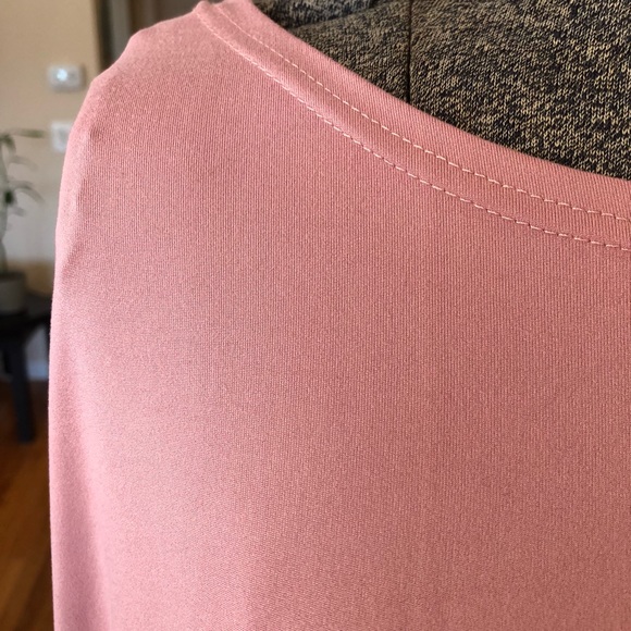 NWT OVERSIZED LIGHT PINK SUPER SOFT TUNIC - Picture 3 of 4